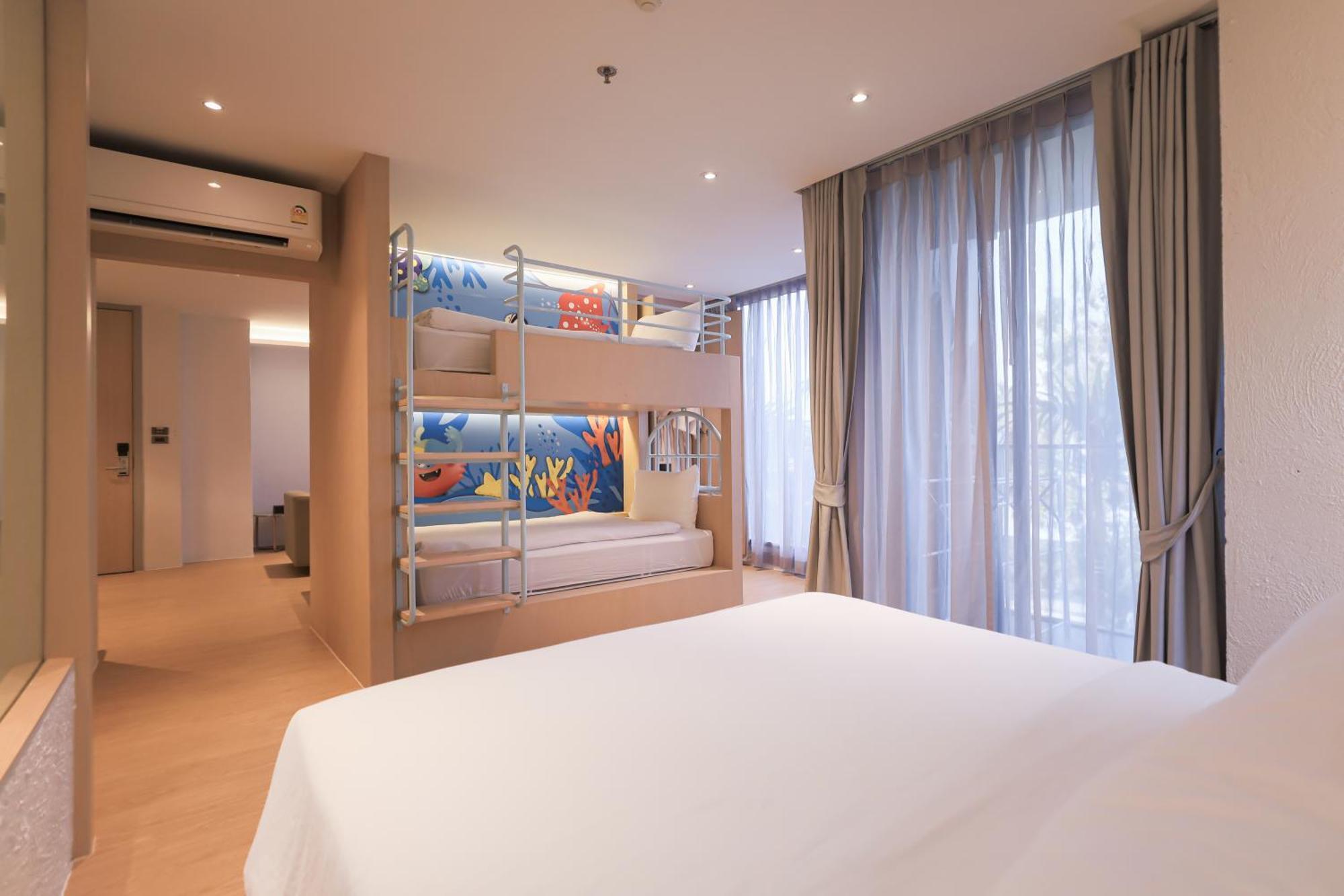 Balcony Seaside Sriracha Hotel & Serviced Apartments Si Racha Buitenkant foto